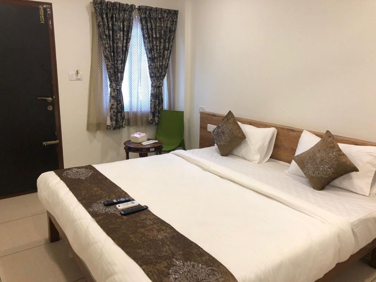 Hotel Amulya Regency Bayappanhalli Kültér fotó